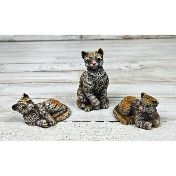 Three PIece Tabby Cat Kitten Figures Green Eyed Made In Taiwan - Picture 1 of 5